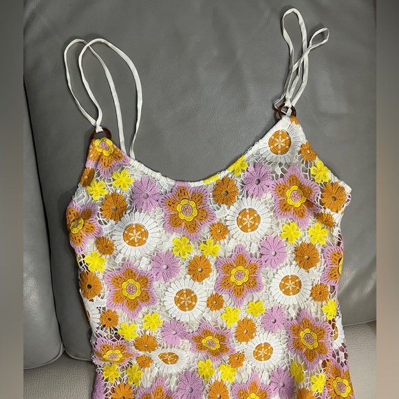 Zara Women’s Crochet Floral Midi Dress (Vogue’s Choice) - Size M - Picture 6 of 14